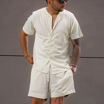 Мужская одежда из двух предметов с карманами 2023, летний мужской трикотажный костюм, модная однотонная футболка с круглым вырезом и пуговицами и шорты на завязках