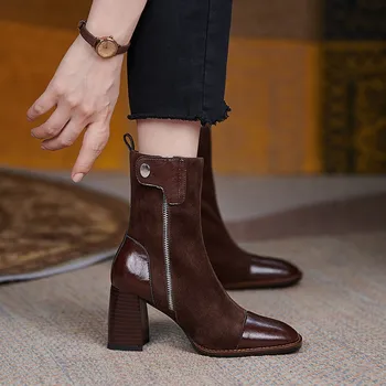 Короткие женские ботинки на высоком каблуке в стиле французского ретро 2023, Осень и зима, Новые Ретро Повседневные Модные женские ботинки с боковой молнией, черные